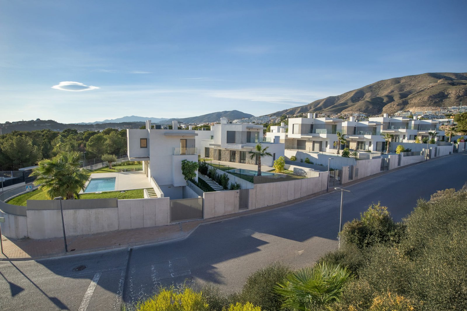 Moderne Chalets mit privatem Pool und Meerblick, Finestrat