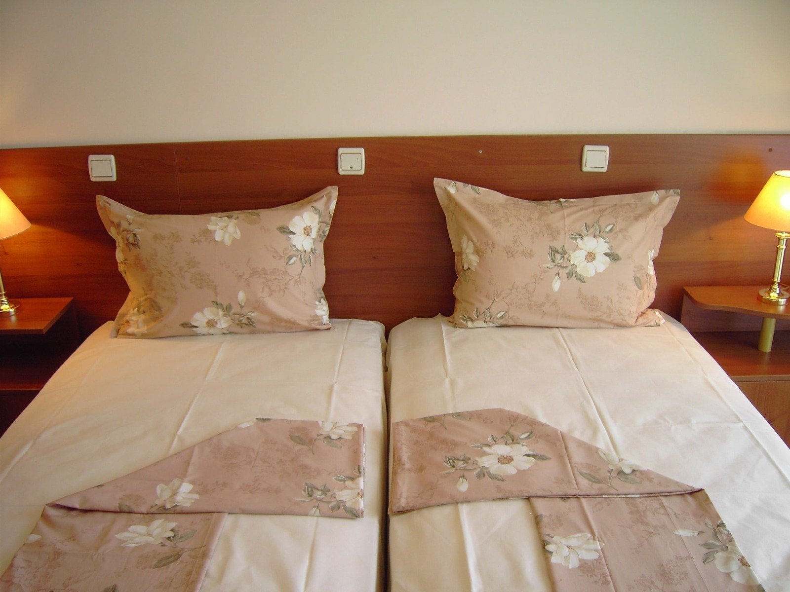 Hotel con 29 camere e ristorante estivo a Ravda, Bulgaria