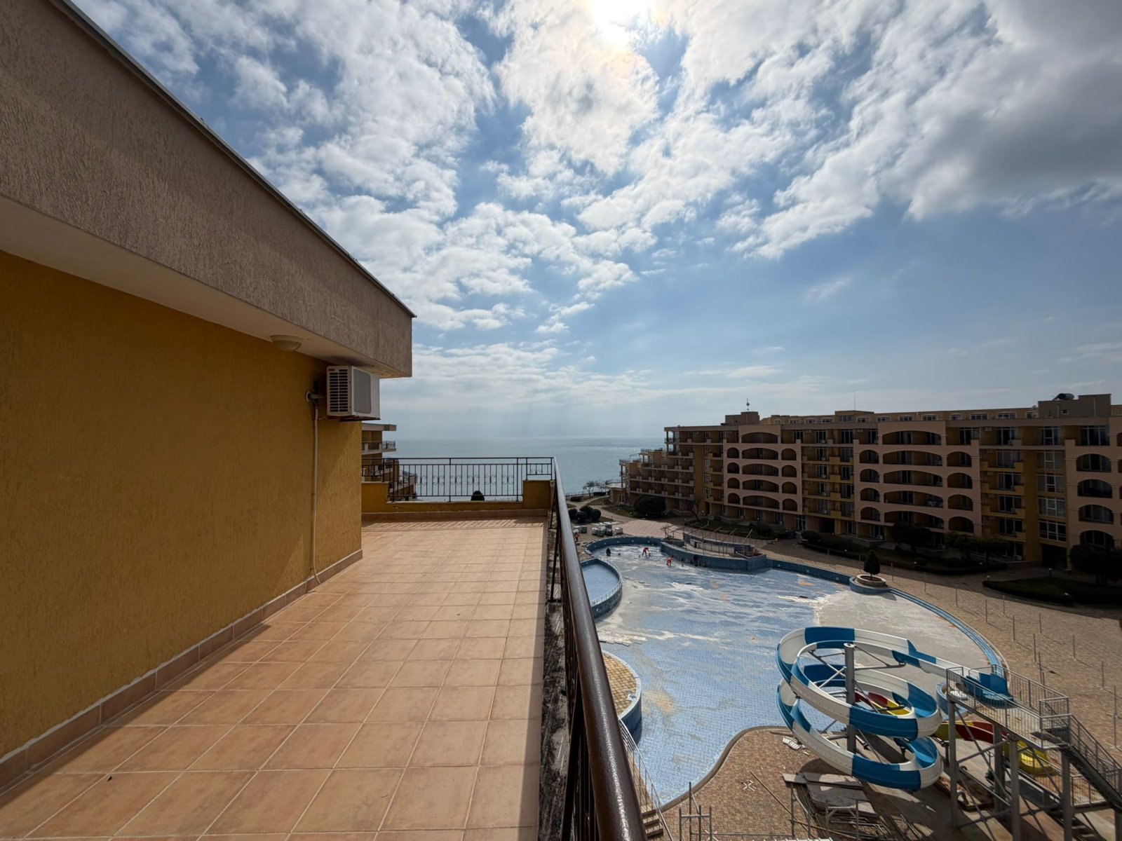Appartamento attico con vista mare nel Midia Resort Aheloy