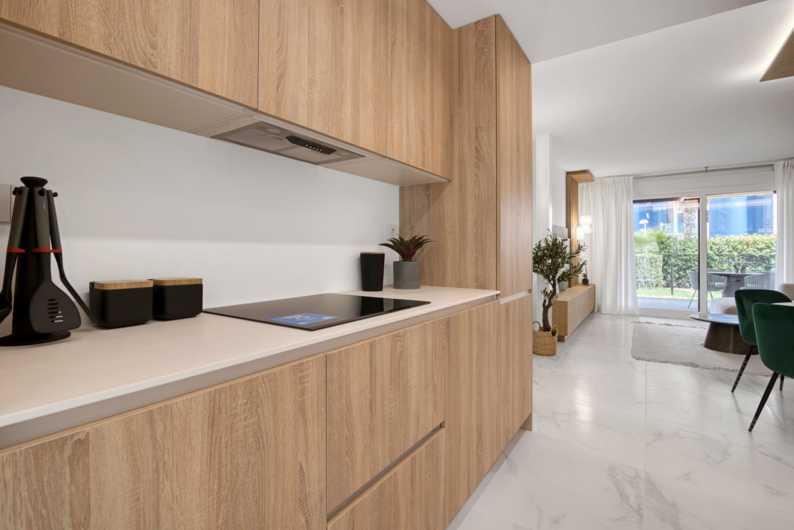 Luxuriöse Apartments 1 km vom Meer entfernt, mit Swimmingpool und Gartenanlage, Torrevieja