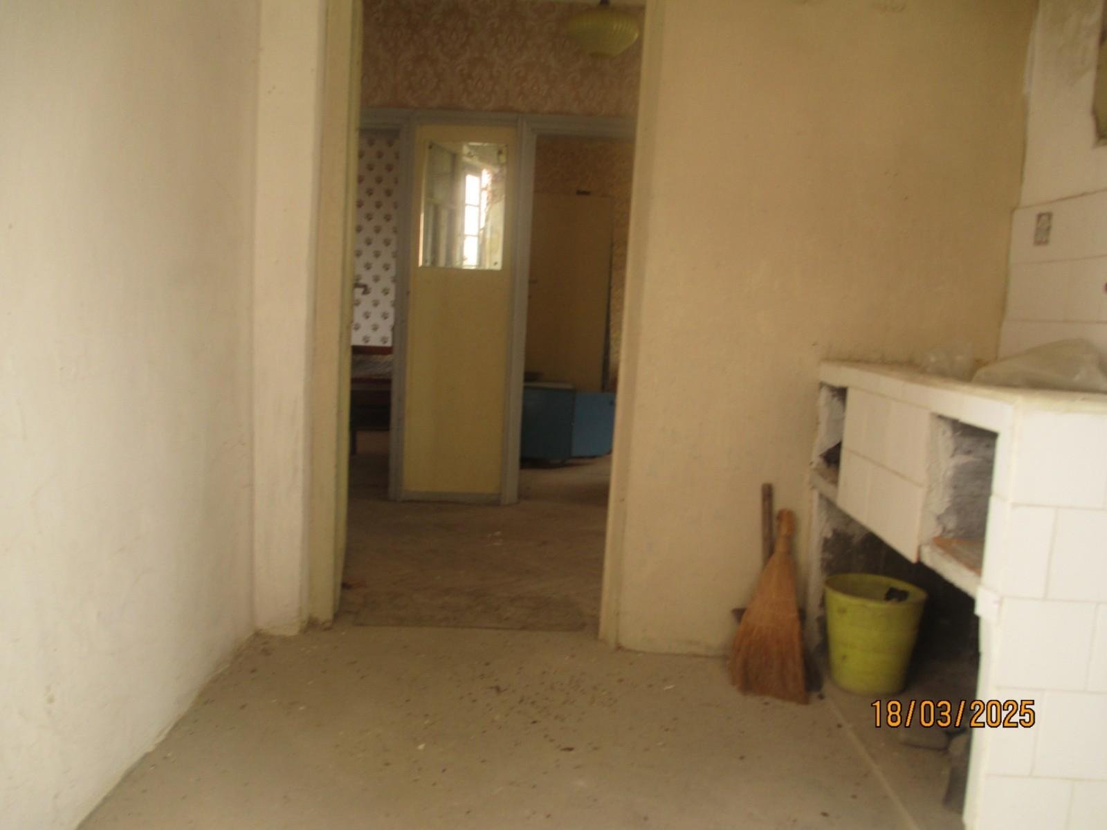 House with 300 m² Land Near the Center