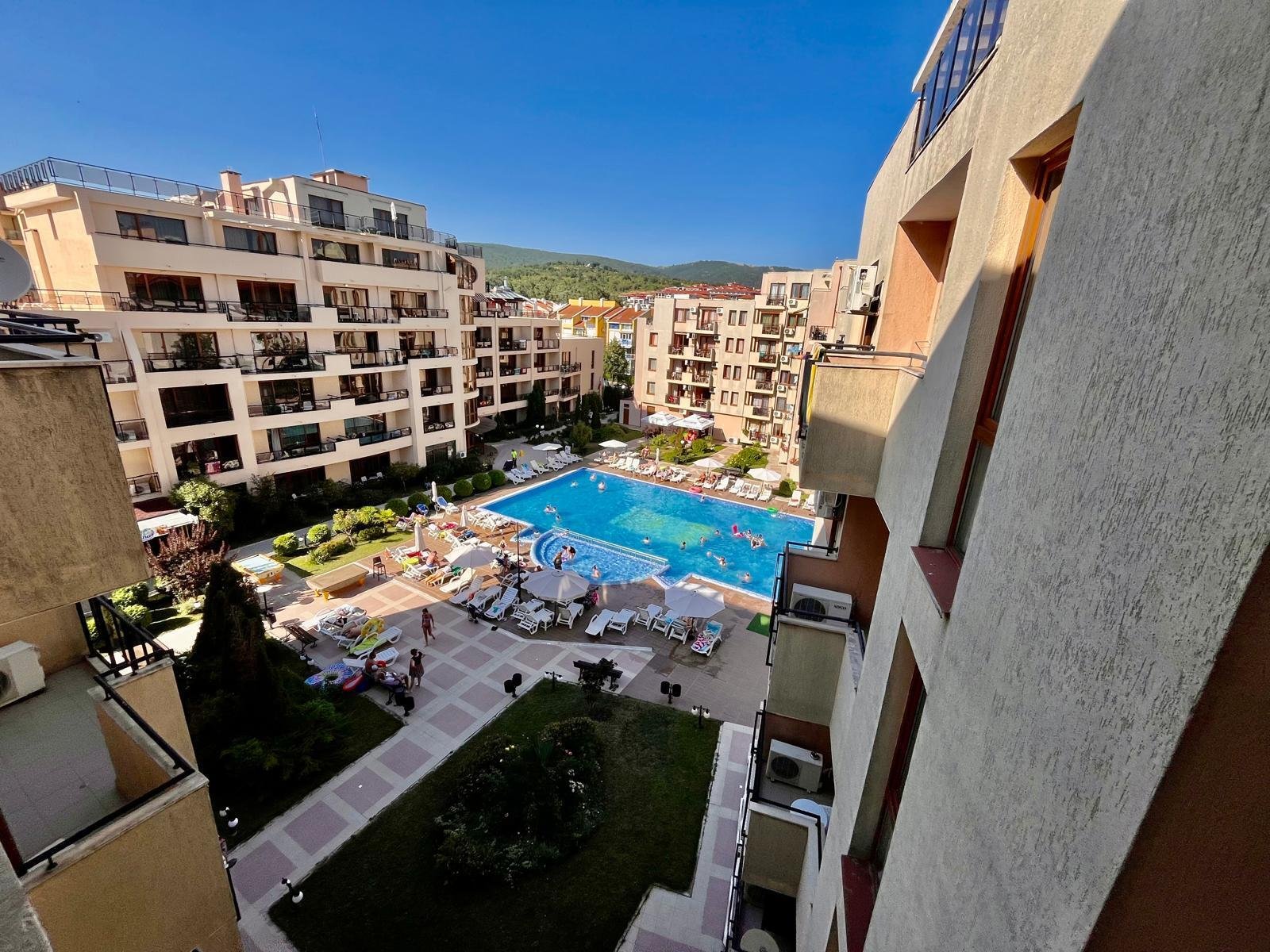 Appartamento con tre stanze nel complesso Sunny Victory – a 300 metri dal mare