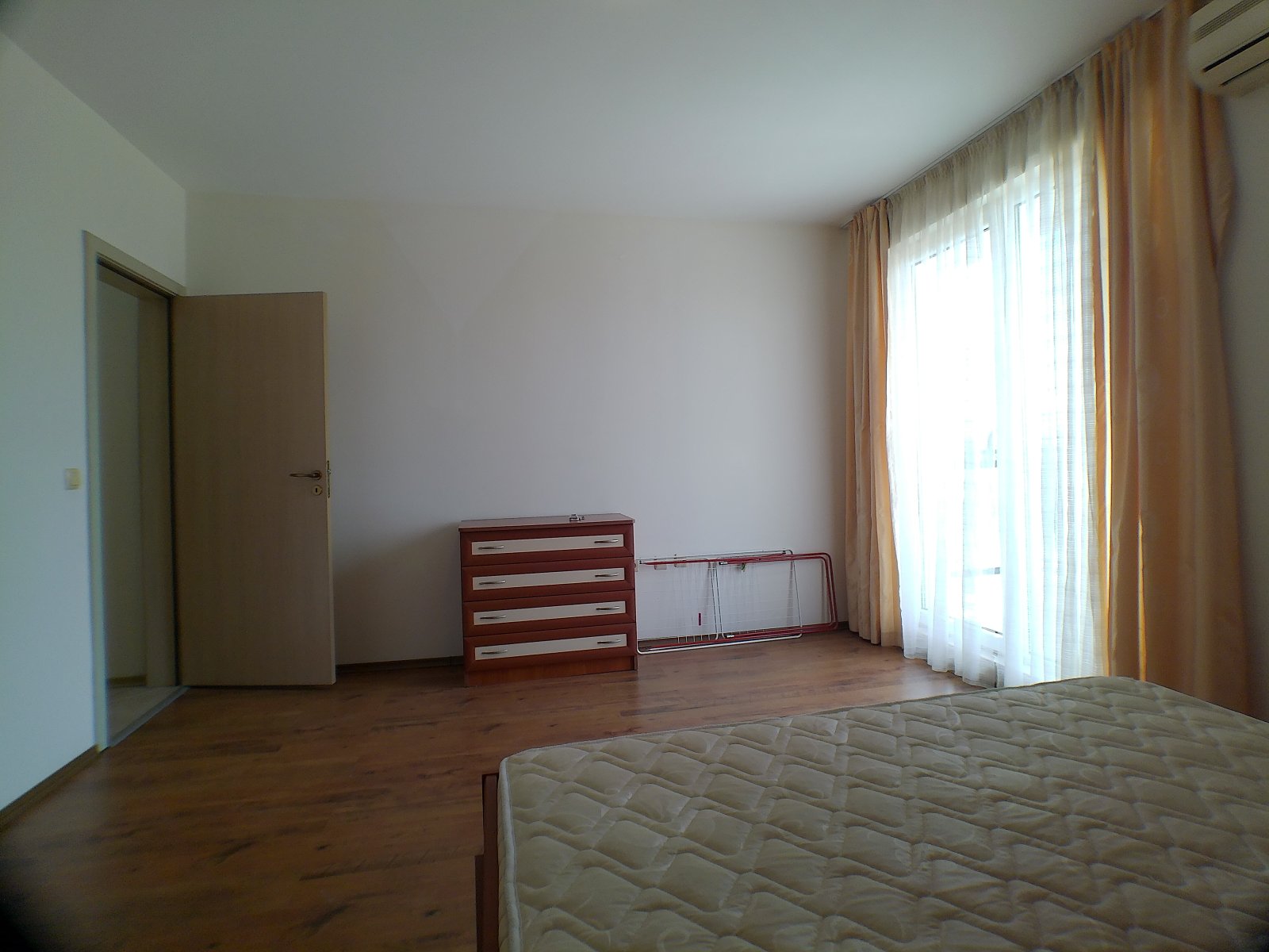 Ampio appartamento con 2 camere da letto ad Aheloy | 92 m² | Completamente arredato | €99.750