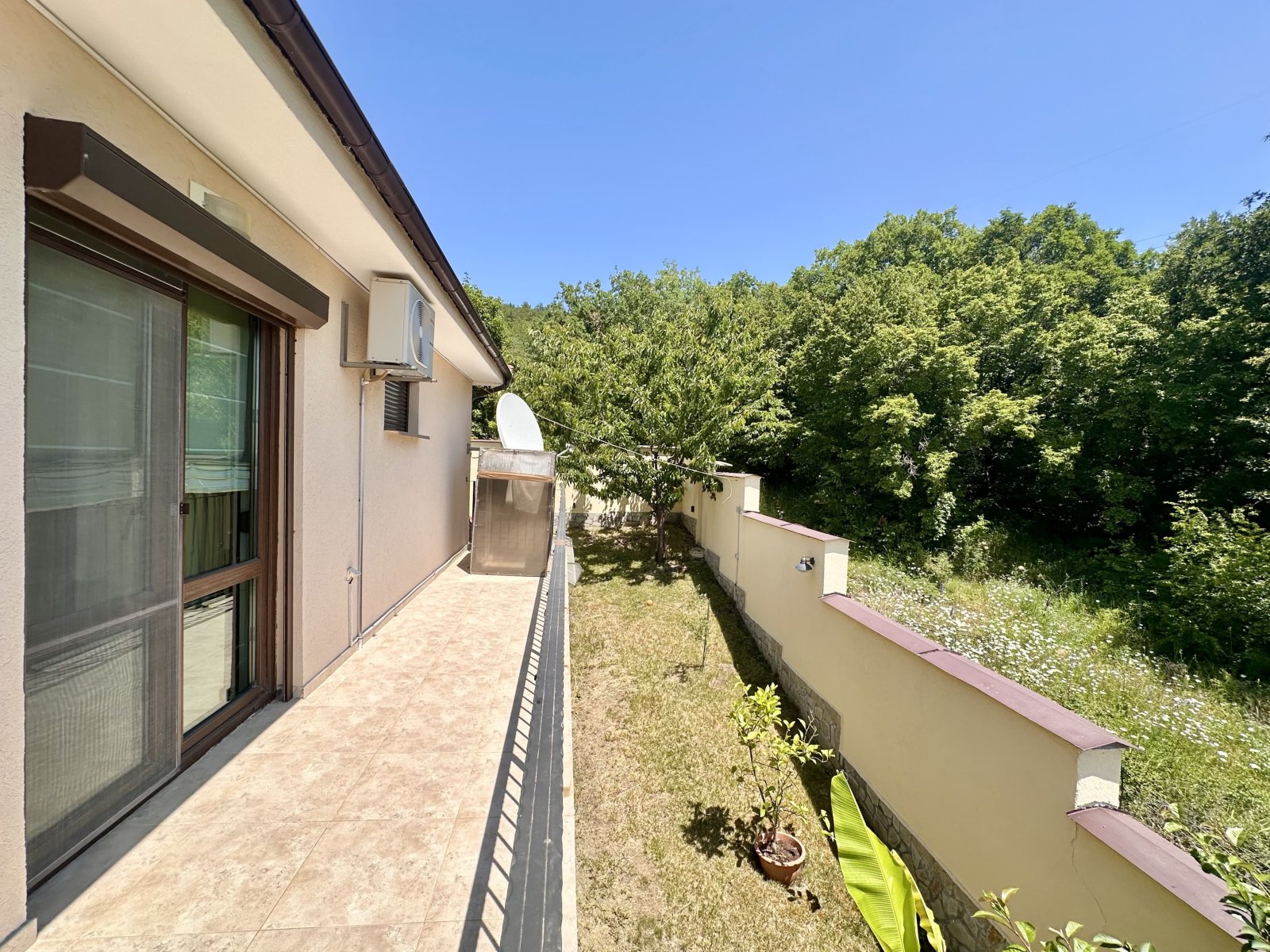 Casa unifamiliare con garage, piscina e vista sul mare a Kosharitsa, Bulgaria