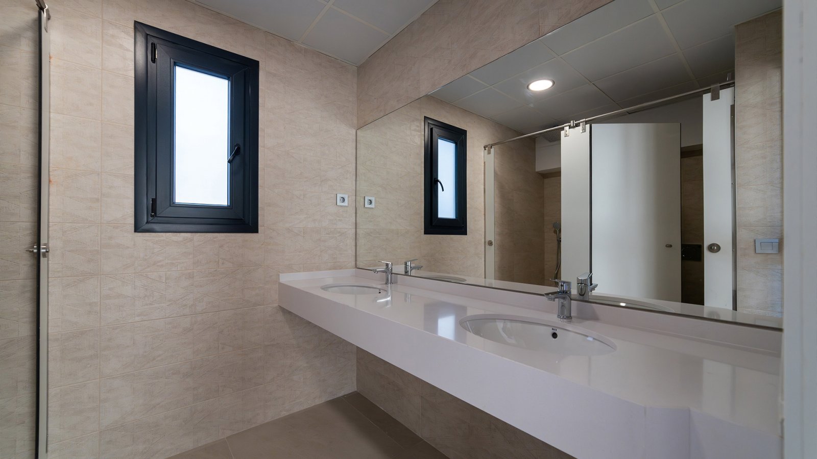 Luxuriöses Duplex-Penthouse mit offener Dachterrasse und Meerblick in Benidorm