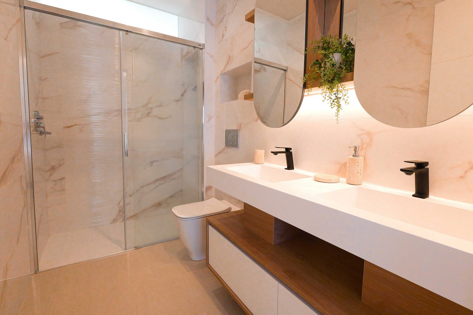 Moderner Bungalow, privater Garten und Pool, Ciudad Quesada