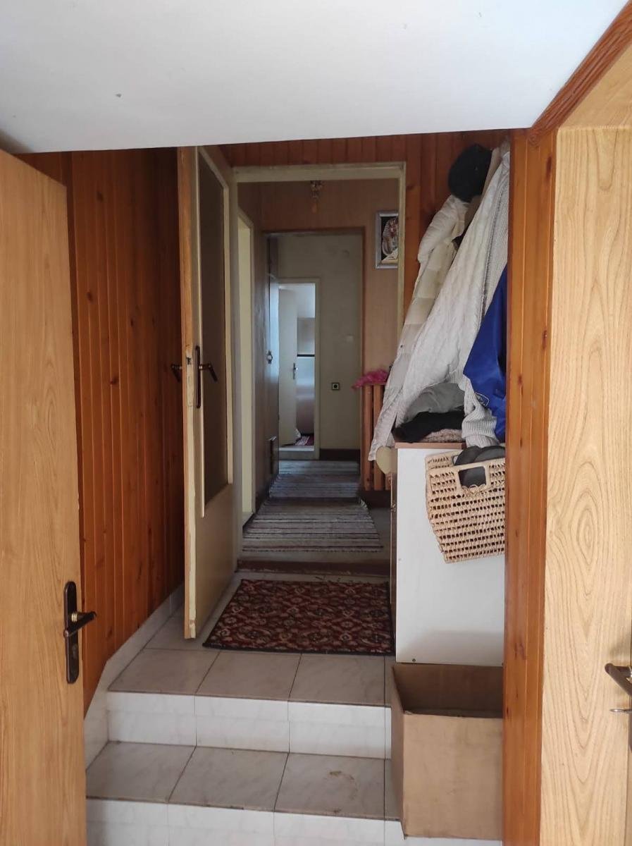 Ampia casa su più livelli con giardino a General Toshevo | 300 m² | €115.500