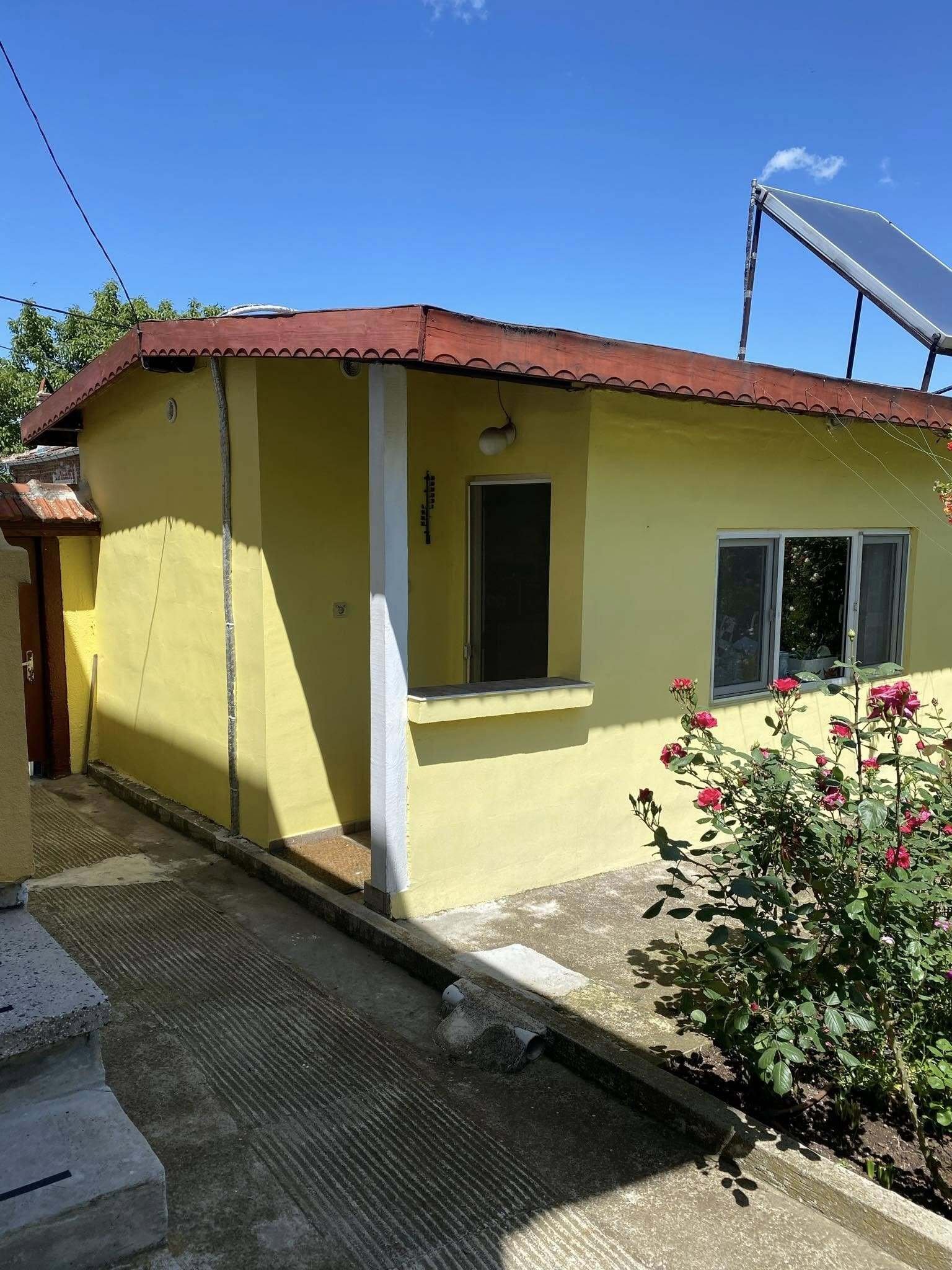 Casa unifamiliare con capanno e pannelli solari, regione Izvor, Burgas, Bulgaria