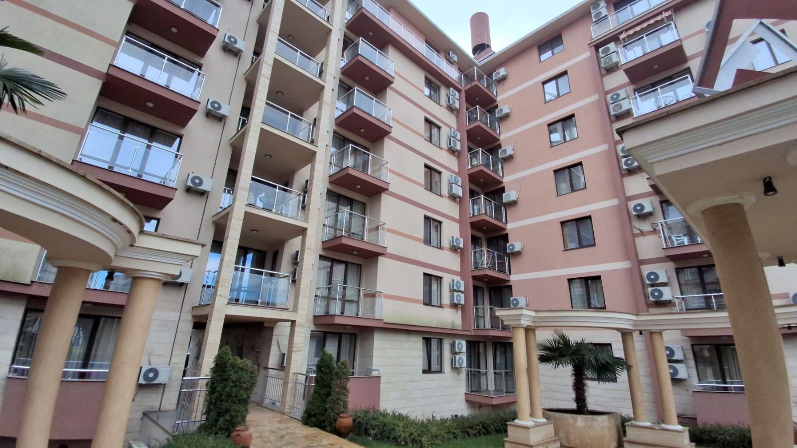 Sunny Beach: Appartamento di 3 stanze nel complesso Tarsis Nova Sonnenstrand, Bulgaria 