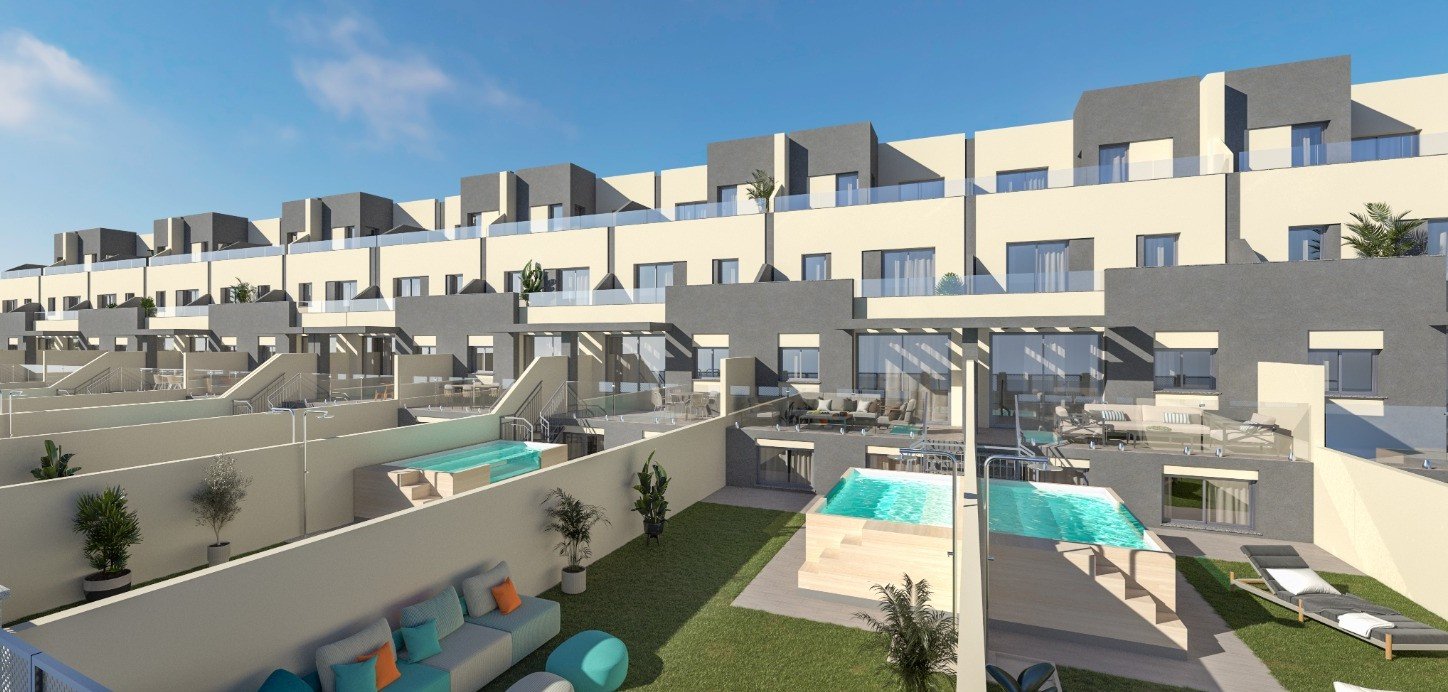 Exklusives Stadthaus mit privatem Pool und Garten am Meer, Torrox