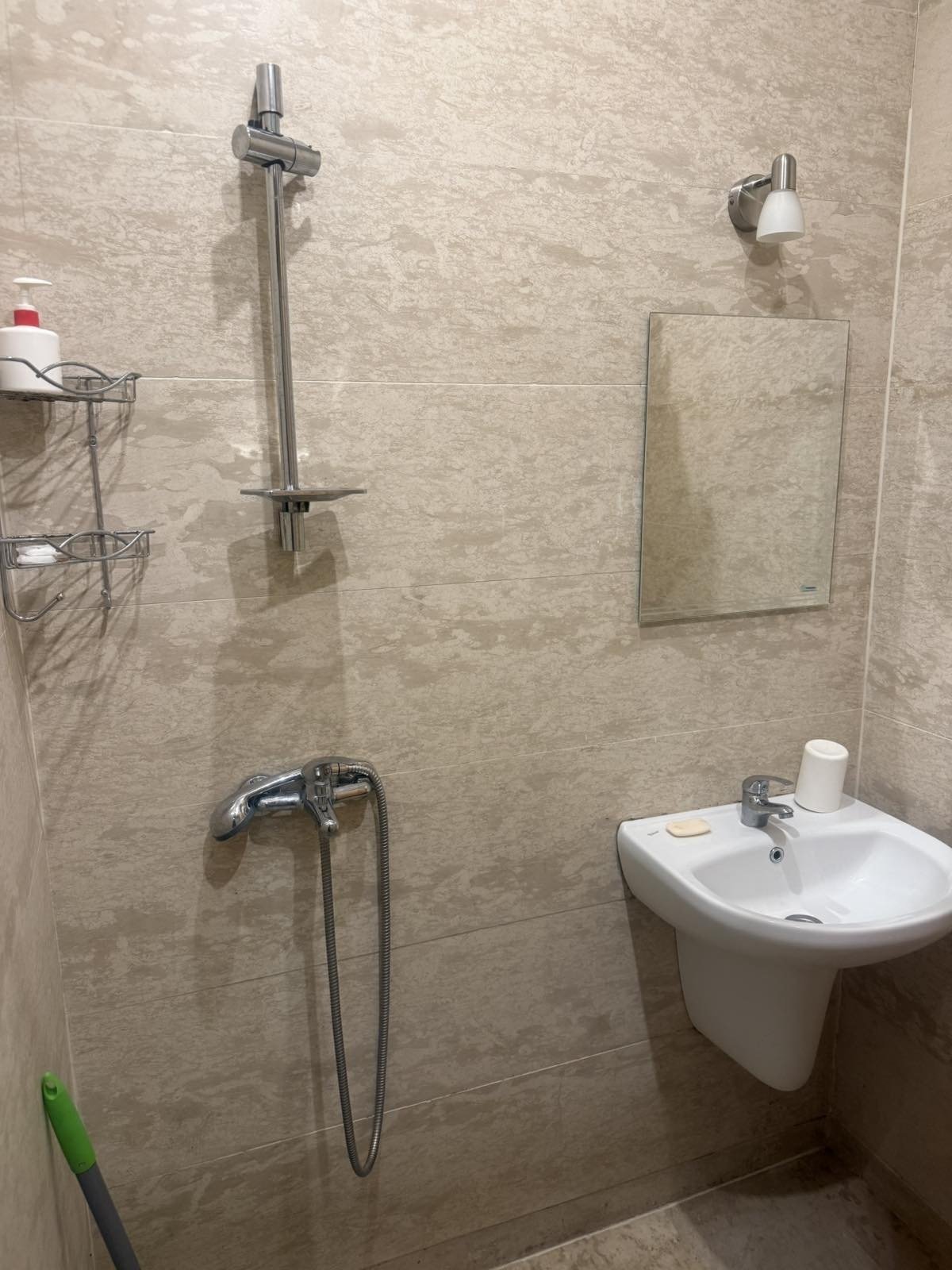 Monolocale al piano terra con terrazza vicino alla piscina | Sunny Beach | 45 m²