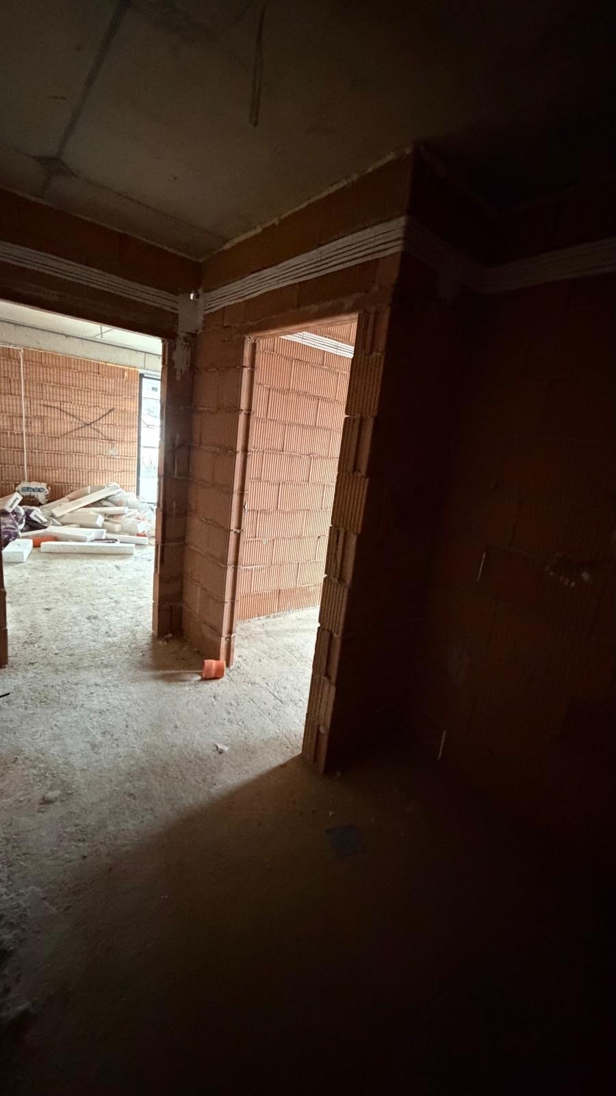 Appartamento con 2 camere vicino al Paradise Mall di Sofia in Bulgaria