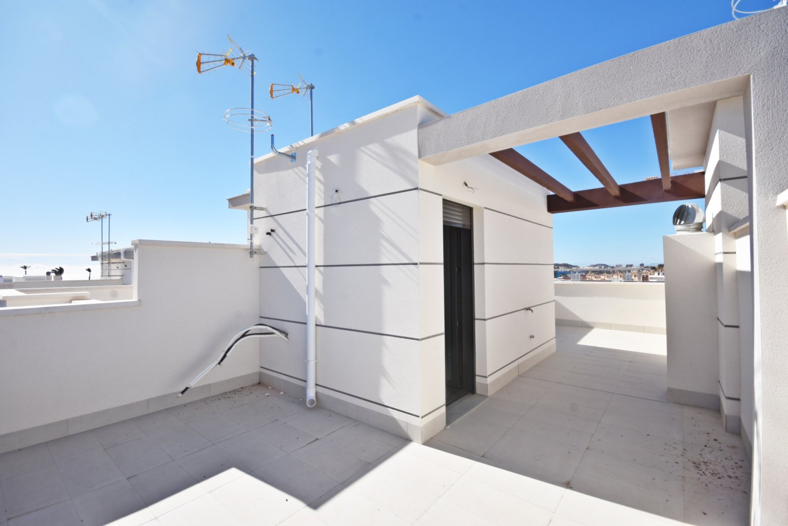 Modernes Stadthaus mit Pool und Solarium, 350 m vom Meer entfernt, Puerto de Mazarrón, Murcia