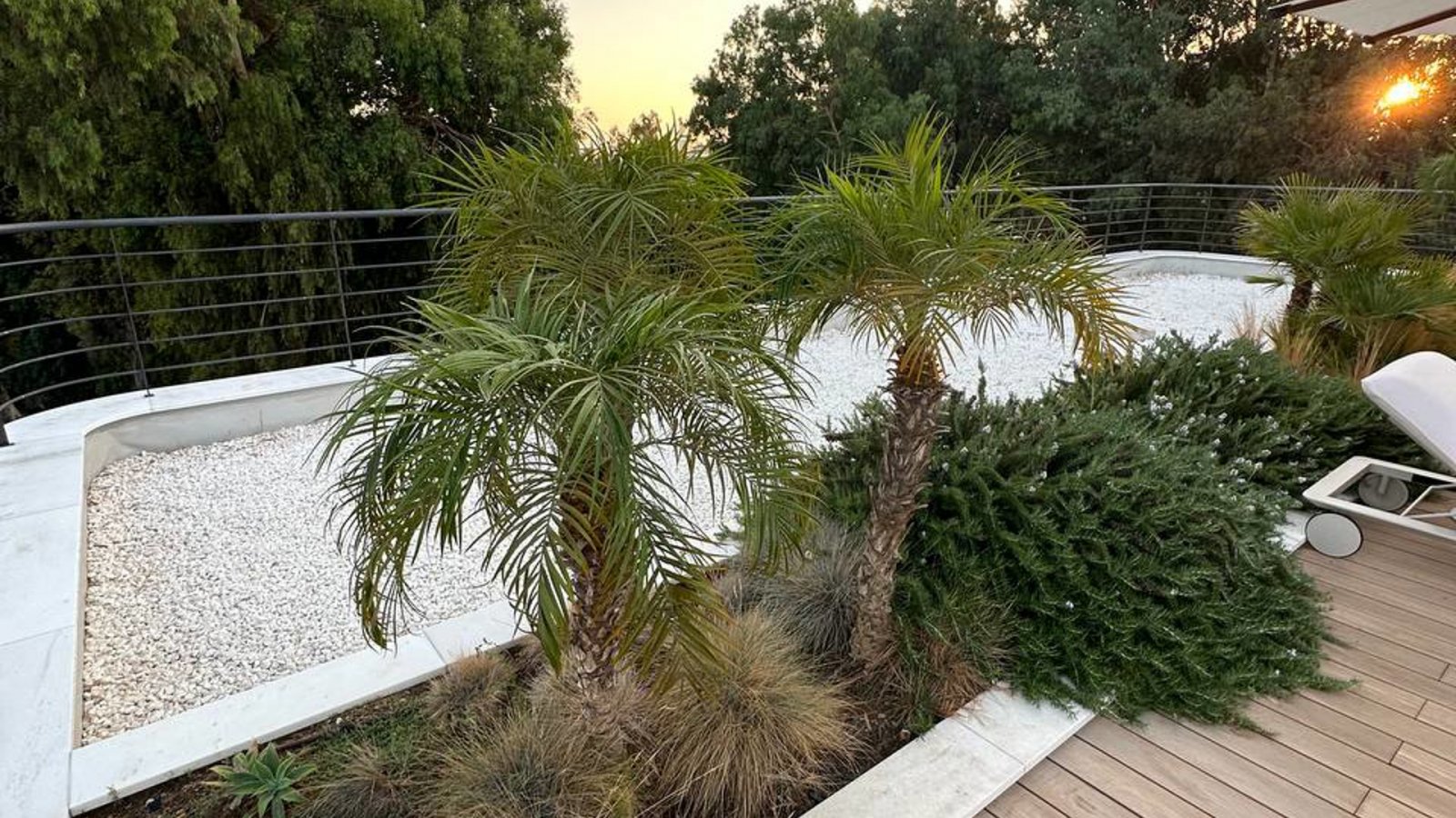Stilvolles Apartment mit vier Schlafzimmern, nur wenige Schritte vom Strand (Potamos Germasogeia) in Limassol entfernt