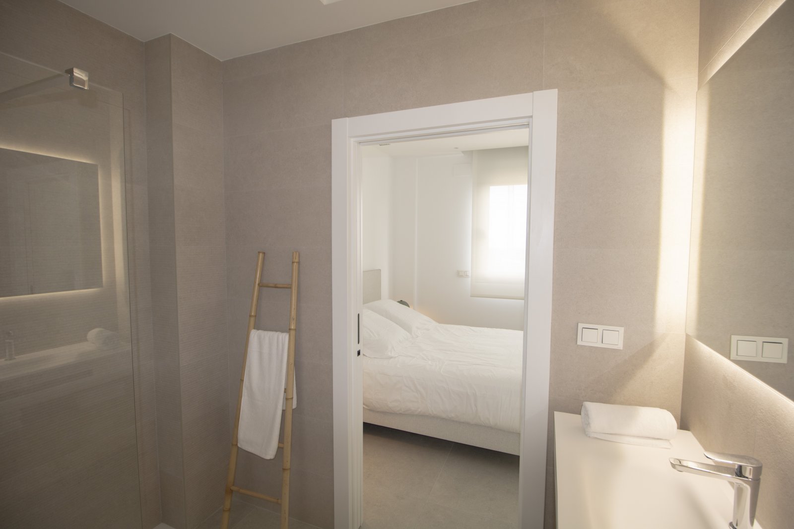 Exklusive freistehende Häuser, 5 km vom Meer und 700 m vom Golfplatz entfernt, Finestrat