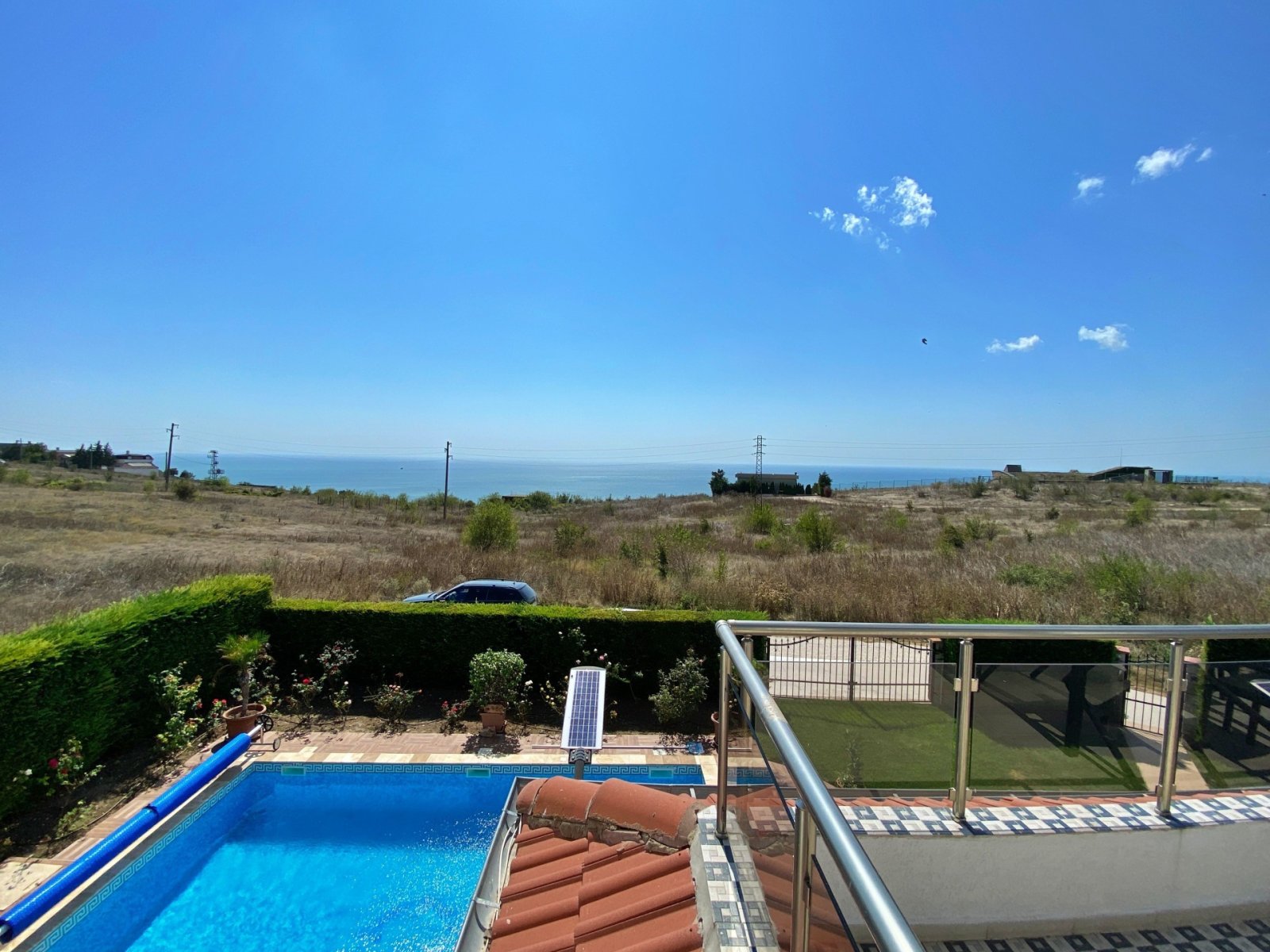 Villa con grande giardino, piscina e vista mare a Bojurets, Bulgaria