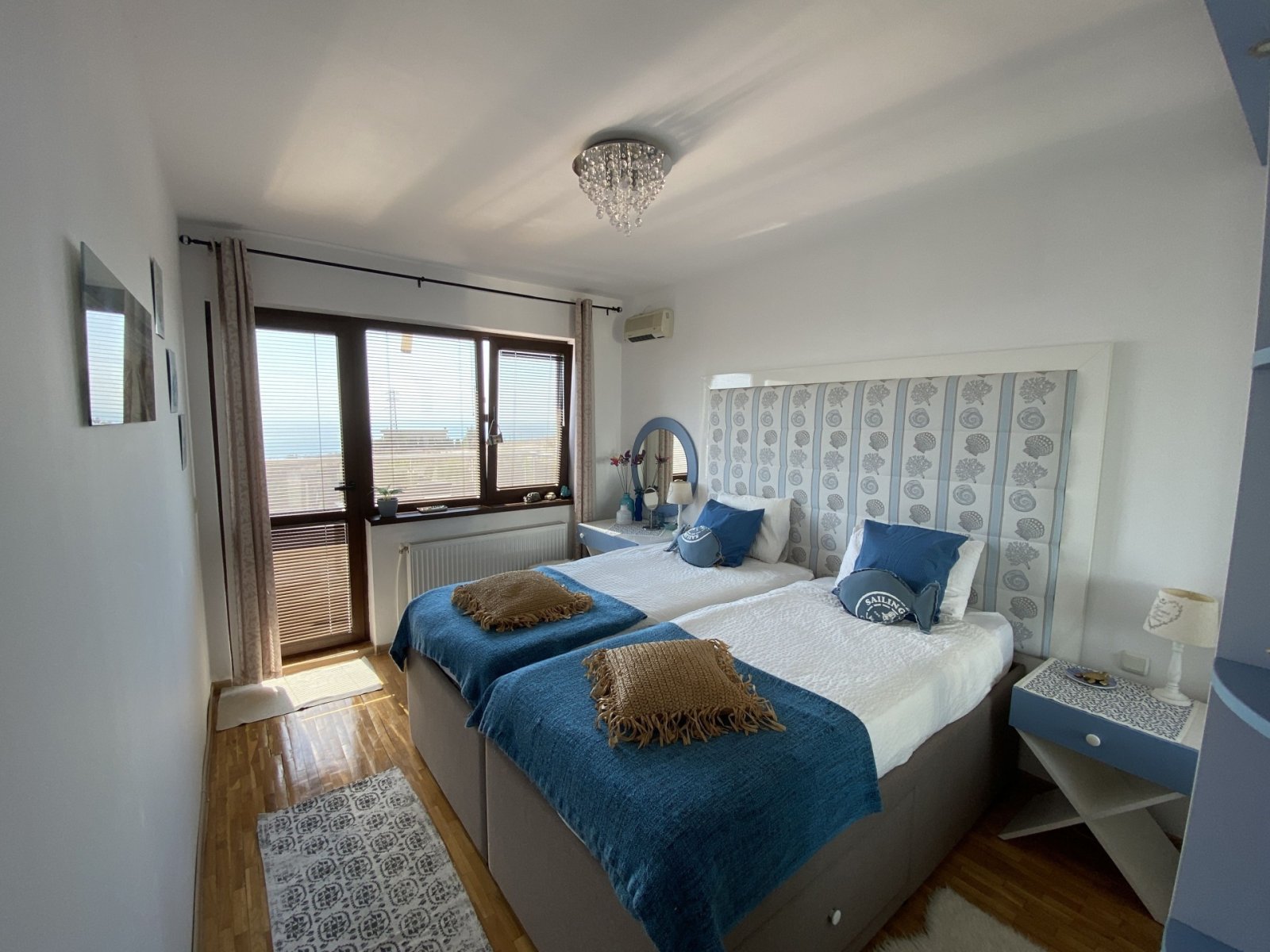 Villa con grande giardino, piscina e vista mare a Bojurets, Bulgaria