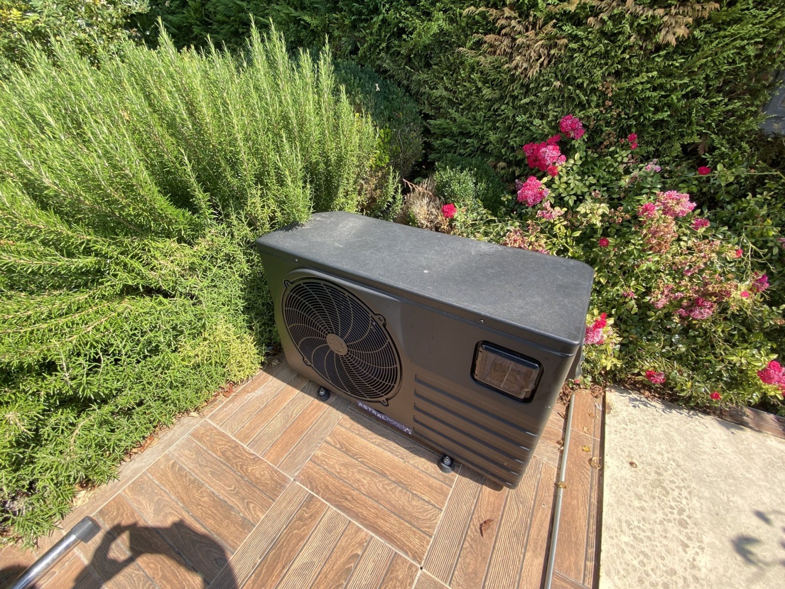 Villa con grande giardino, piscina e vista mare a Bojurets, Bulgaria