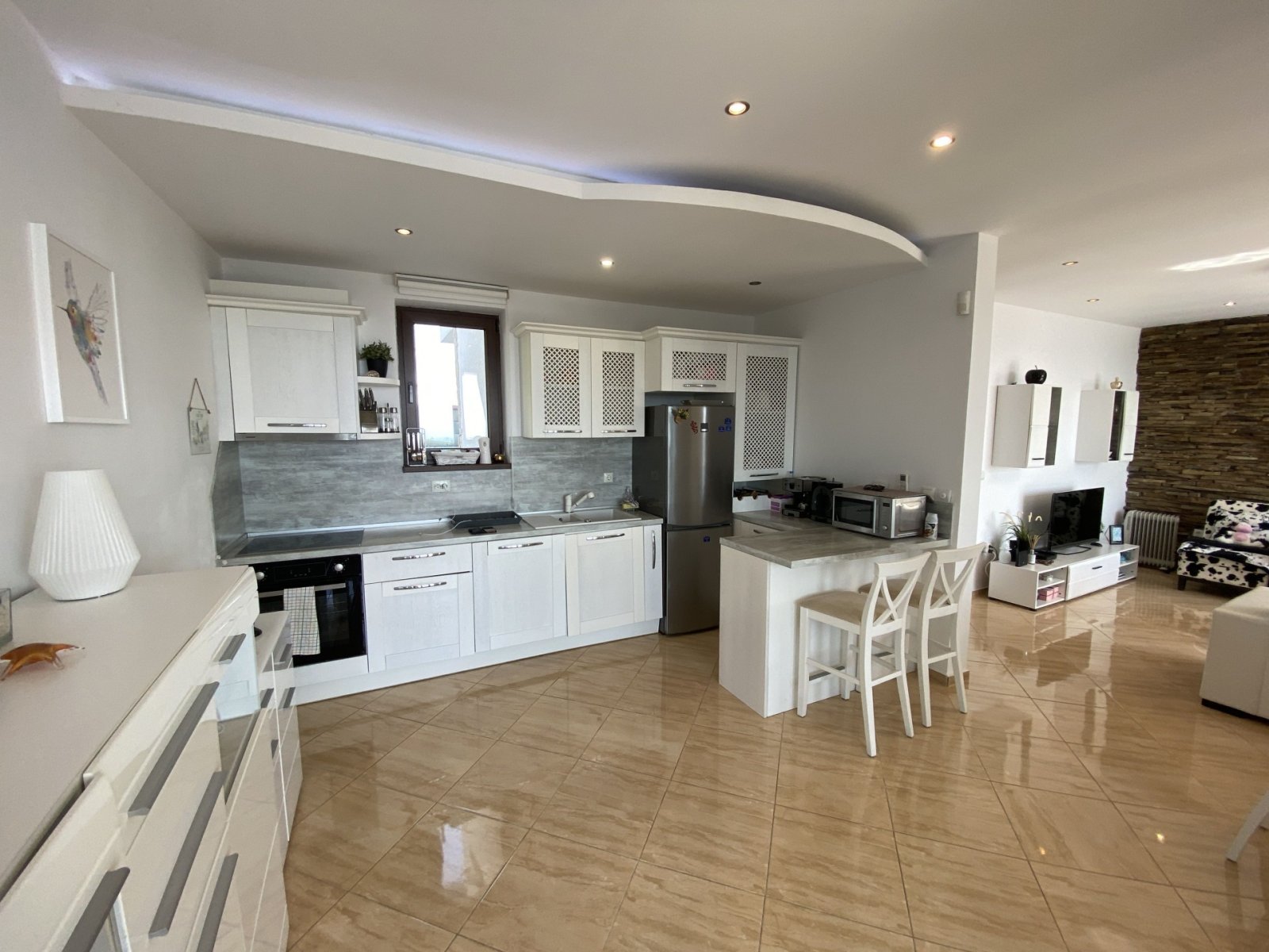 Villa con grande giardino, piscina e vista mare a Bojurets, Bulgaria