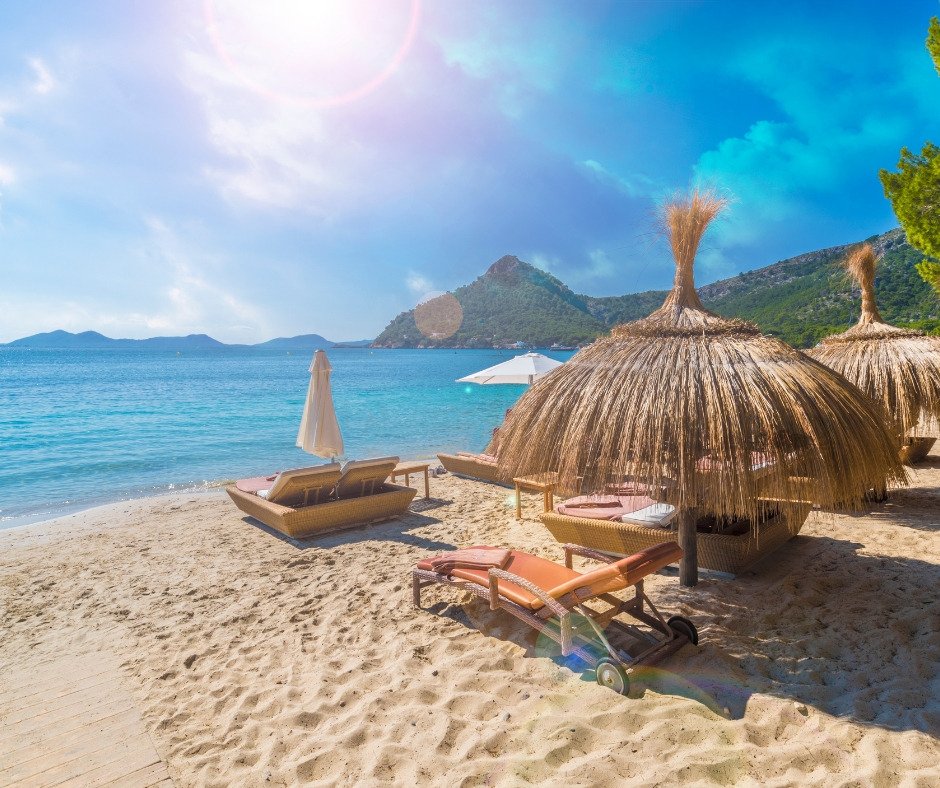 Luxuriöses Penthouse mit Solarium und Terrassen am Strand von Colonia de Sant Jordi, Mallorca