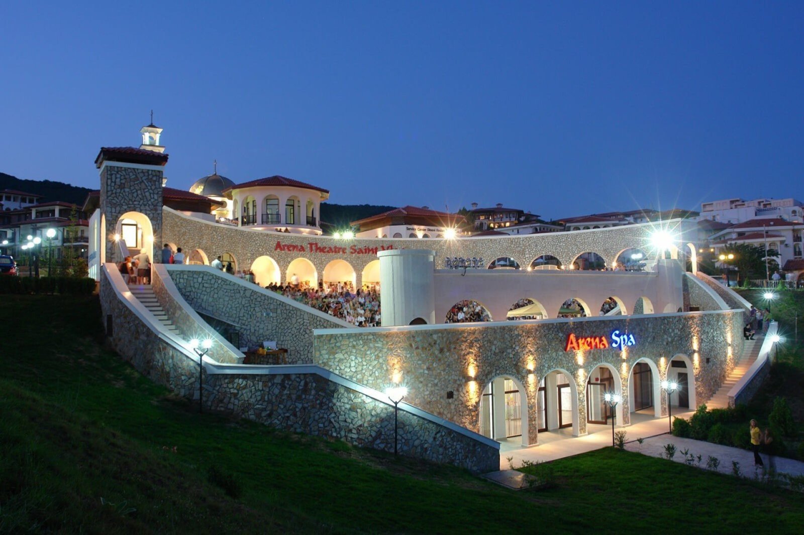 Appartamento di 2 locali di 67 m² in prima linea sul mare nel complesso Privilege Fort Beach a Sveti Vlas, Bulgaria.