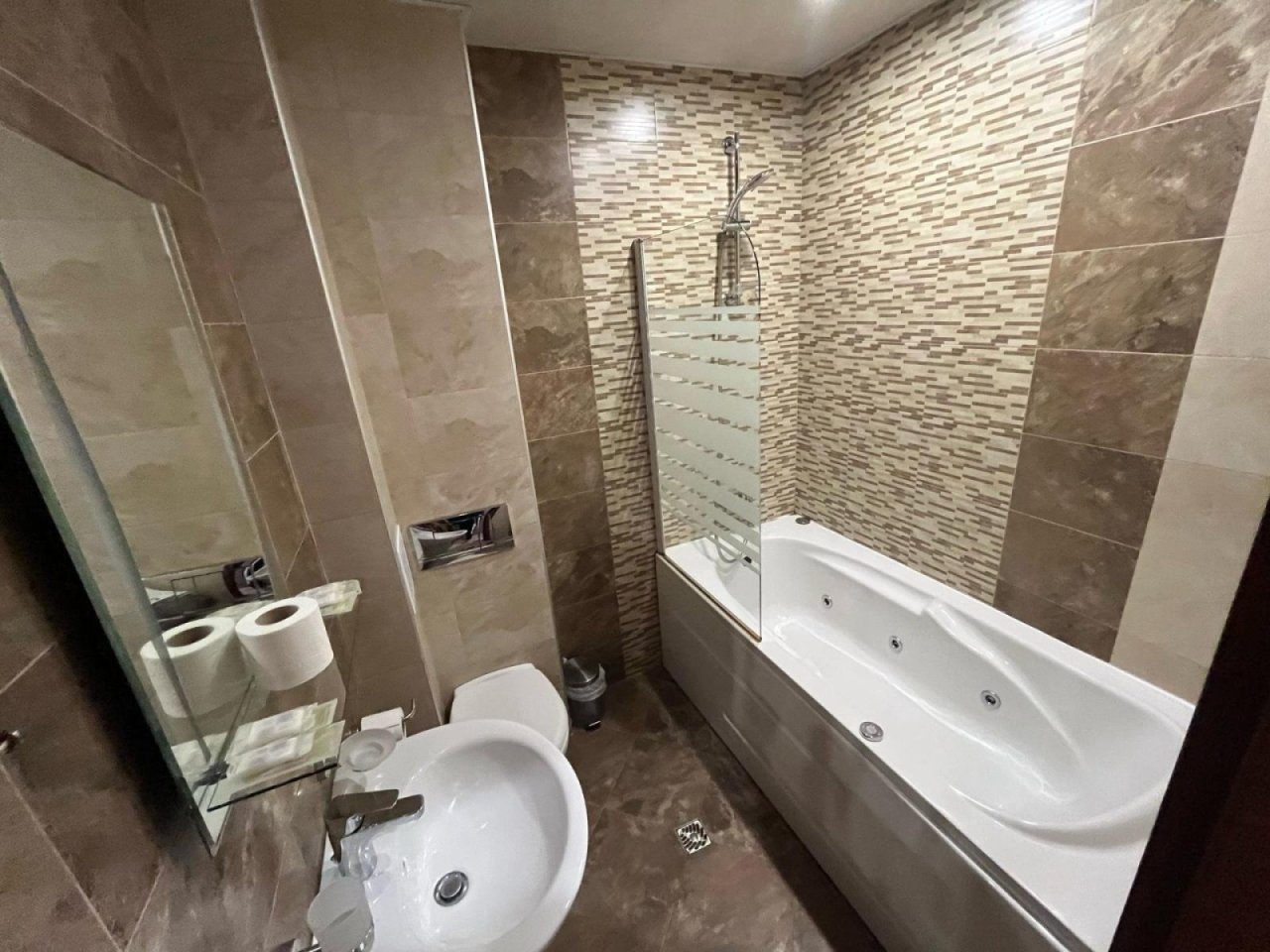 19827 17628426746912d8322a09a w1920