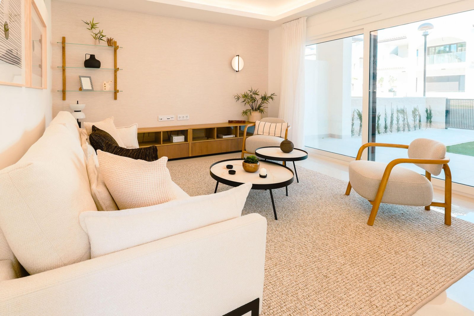 Moderner Bungalow mit Schwimmbad und Garten, 4 km vom Meer entfernt, Rojales