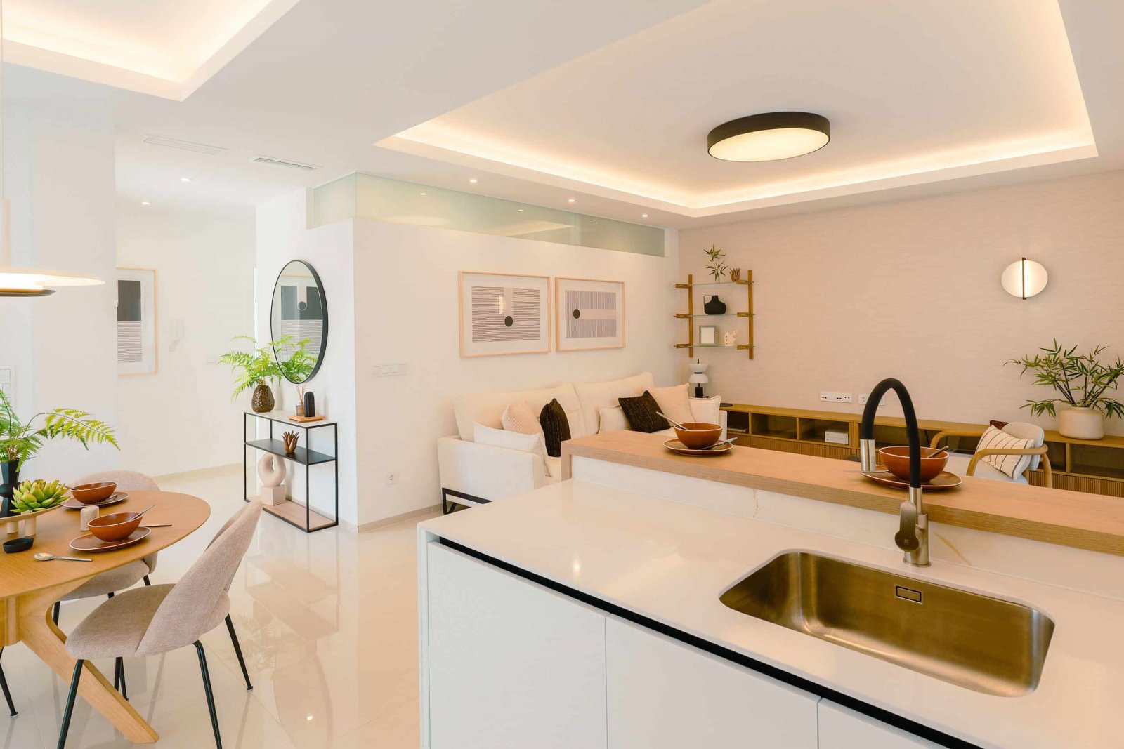 Moderner Bungalow mit Schwimmbad und Garten, 4 km vom Meer entfernt, Rojales