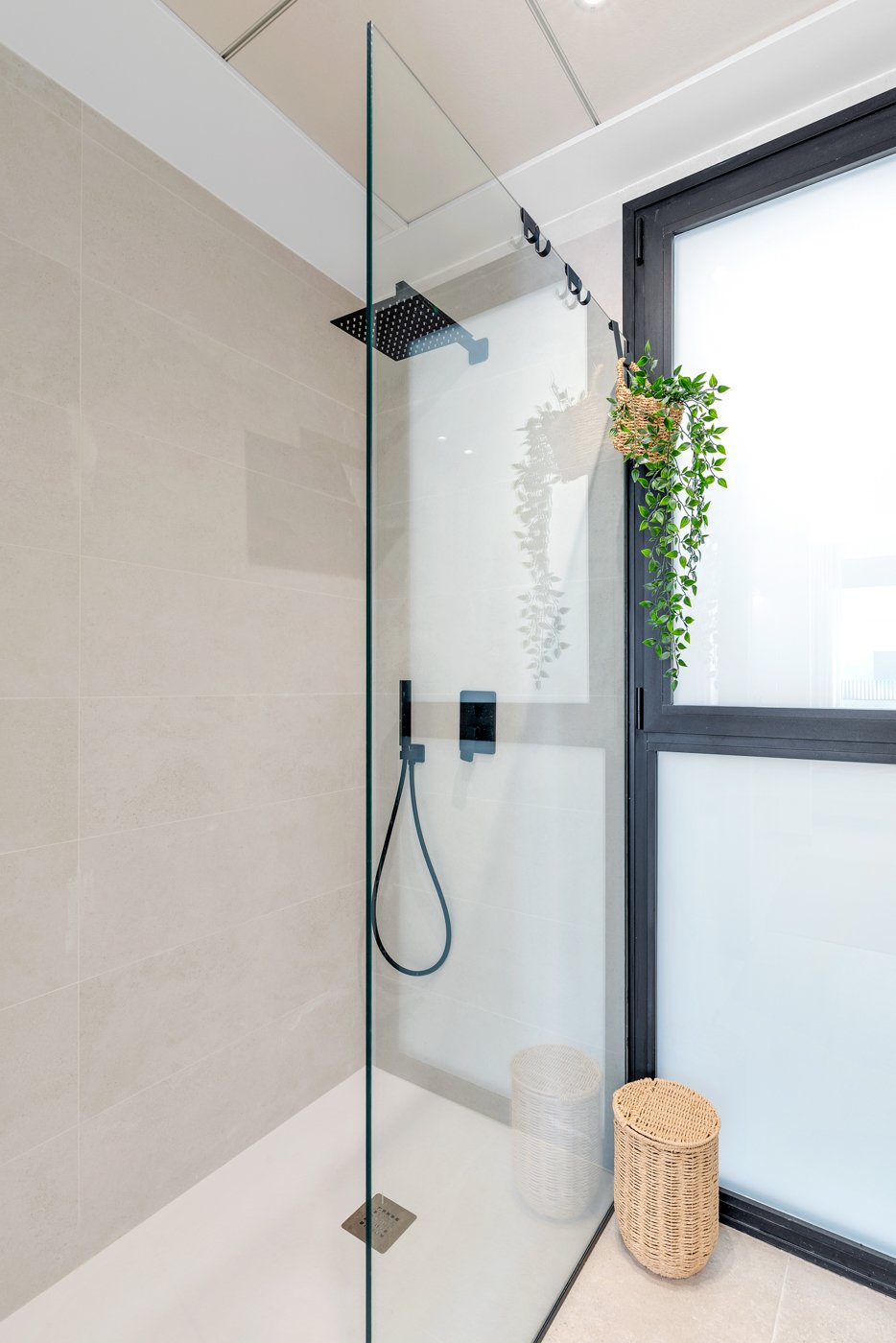 Moderne Stadthäuser mit privatem Pool und Garten, in der Nähe des Flughafens, Dolores