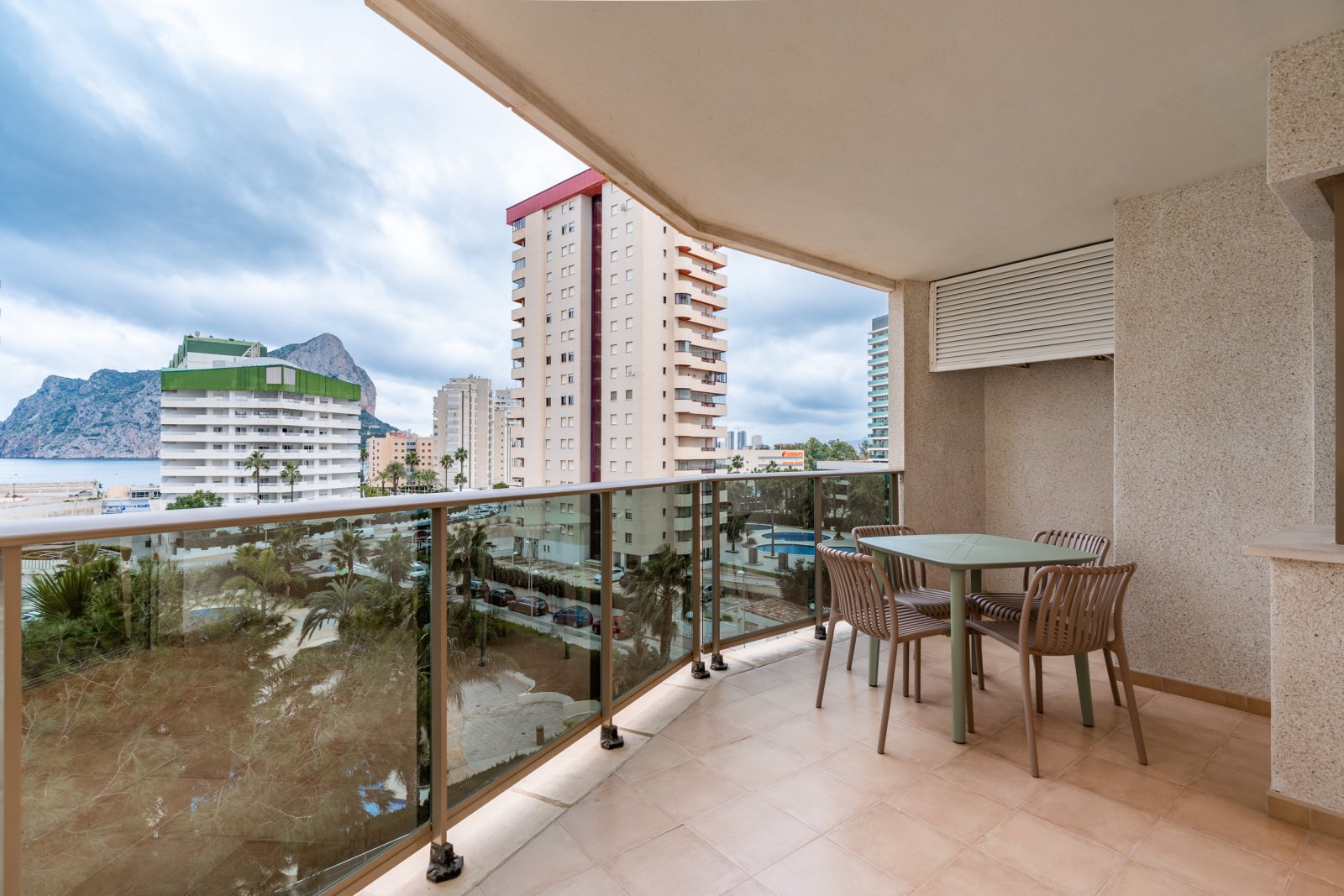 Exklusive Appartements, 200 m vom Strand mit Schwimmbad, Calp