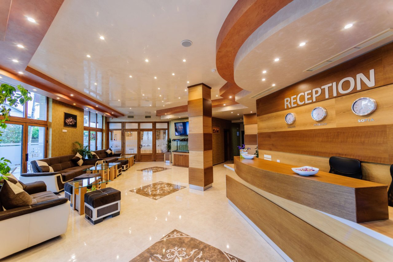 hotel-alisa-lobby-3