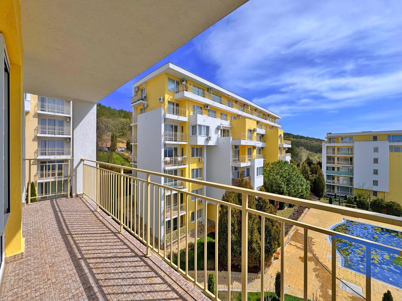 Appartamento con due camere da letto con vista mare nel complesso Crown Fort a Sveti Vlas, Bulgaria