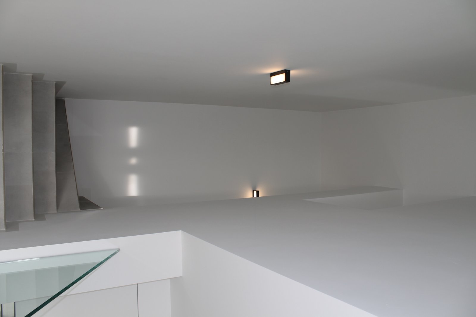 Exklusive freistehende Häuser mit Schwimmbad und privatem Garten, in der Nähe des Flughafens, Roldán