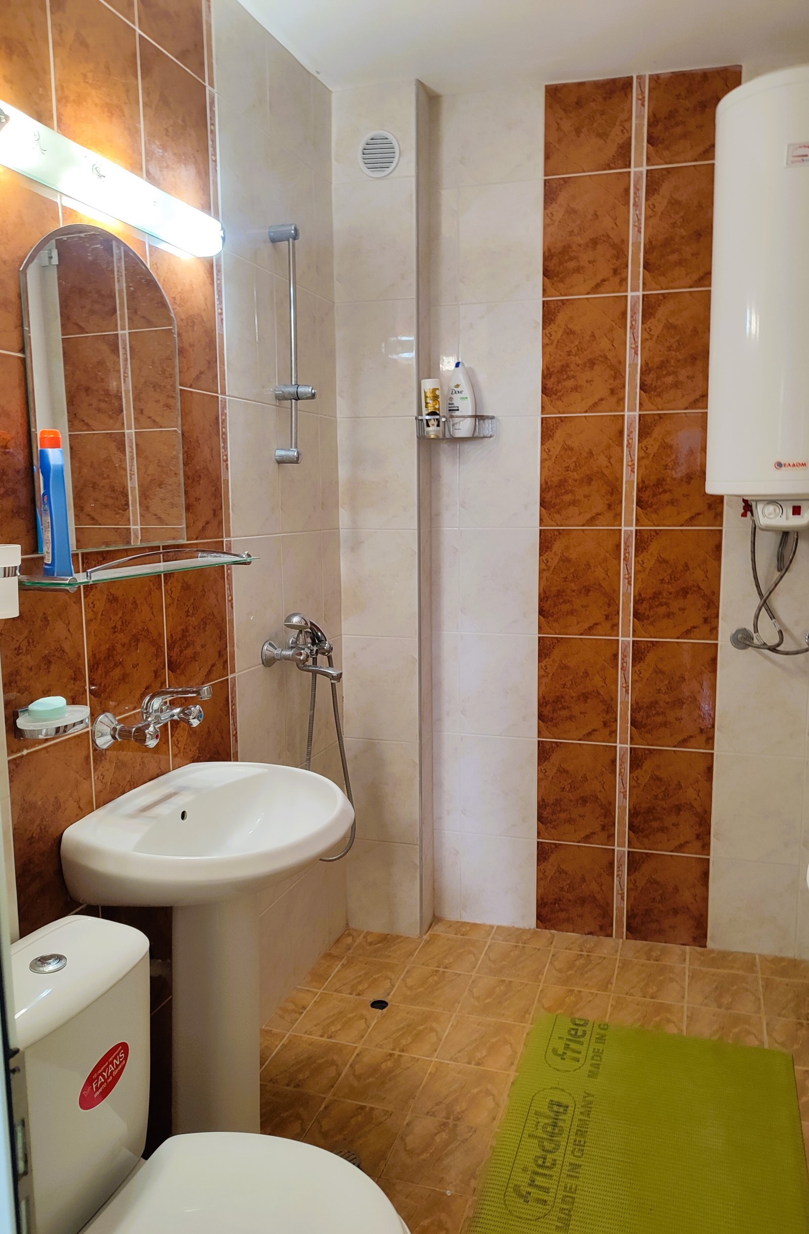 Casa unifamiliare con accesso diretto al mare a Sveti Vlas, Bulgaria