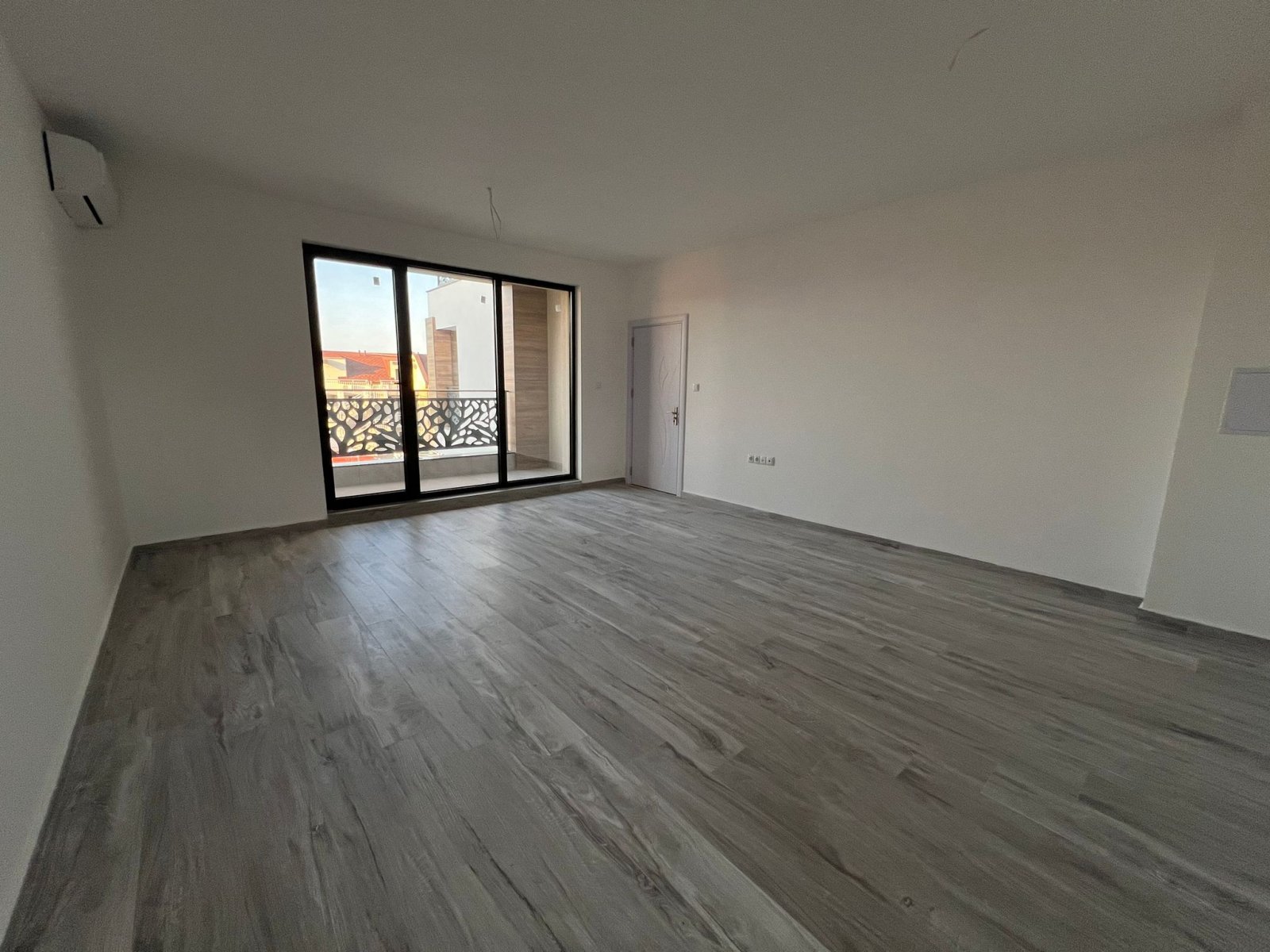 Geräumiges Ein-Zimmer-Apartment neben dem Bamboo Beach in Sozopol