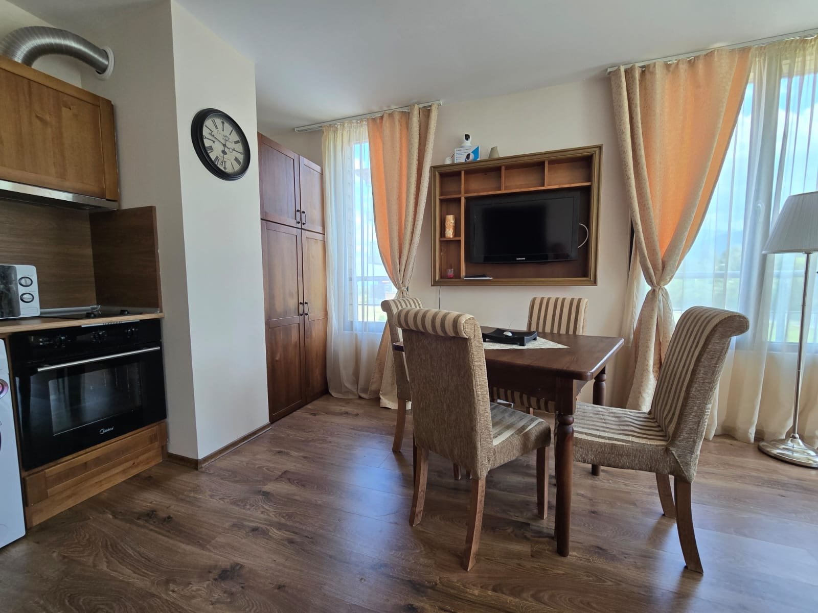 Geräumiges Dreizimmerapartment mit Bergblick im Luxuskomplex Cornelia Boutique & SPA, Bansko