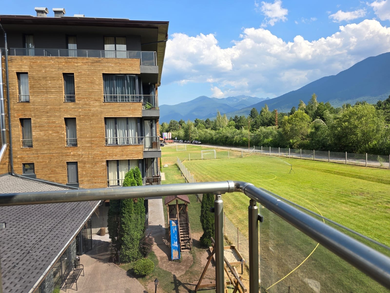 Geräumiges Dreizimmerapartment mit Bergblick im Luxuskomplex Cornelia Boutique & SPA, Bansko