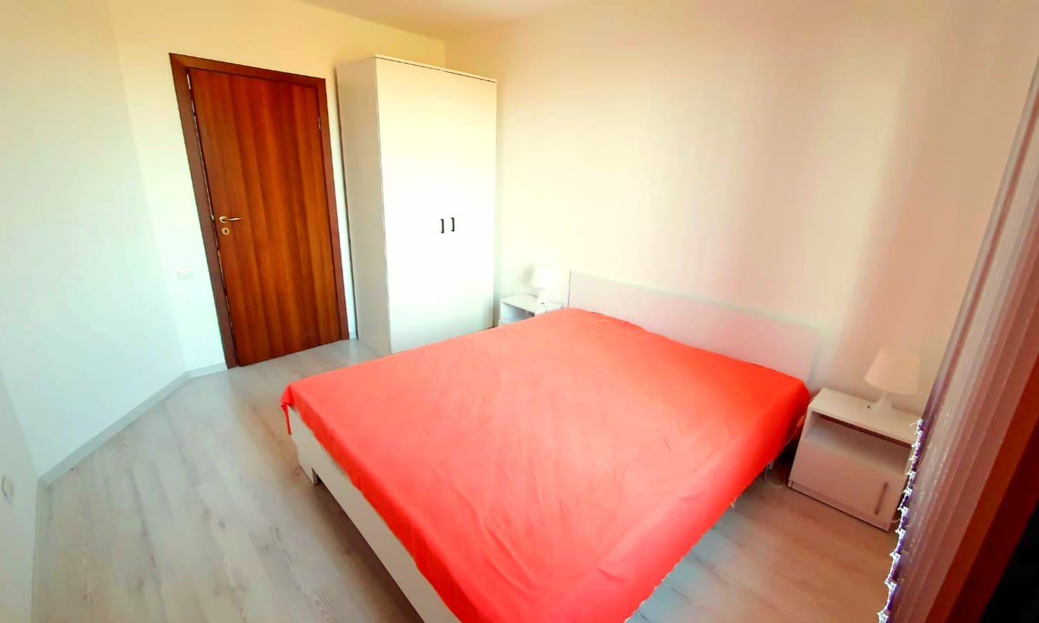 Erdgeschosswohnung mit einem Schlafzimmer direkt am Strand von Gradina mit Meerblick von der Veranda