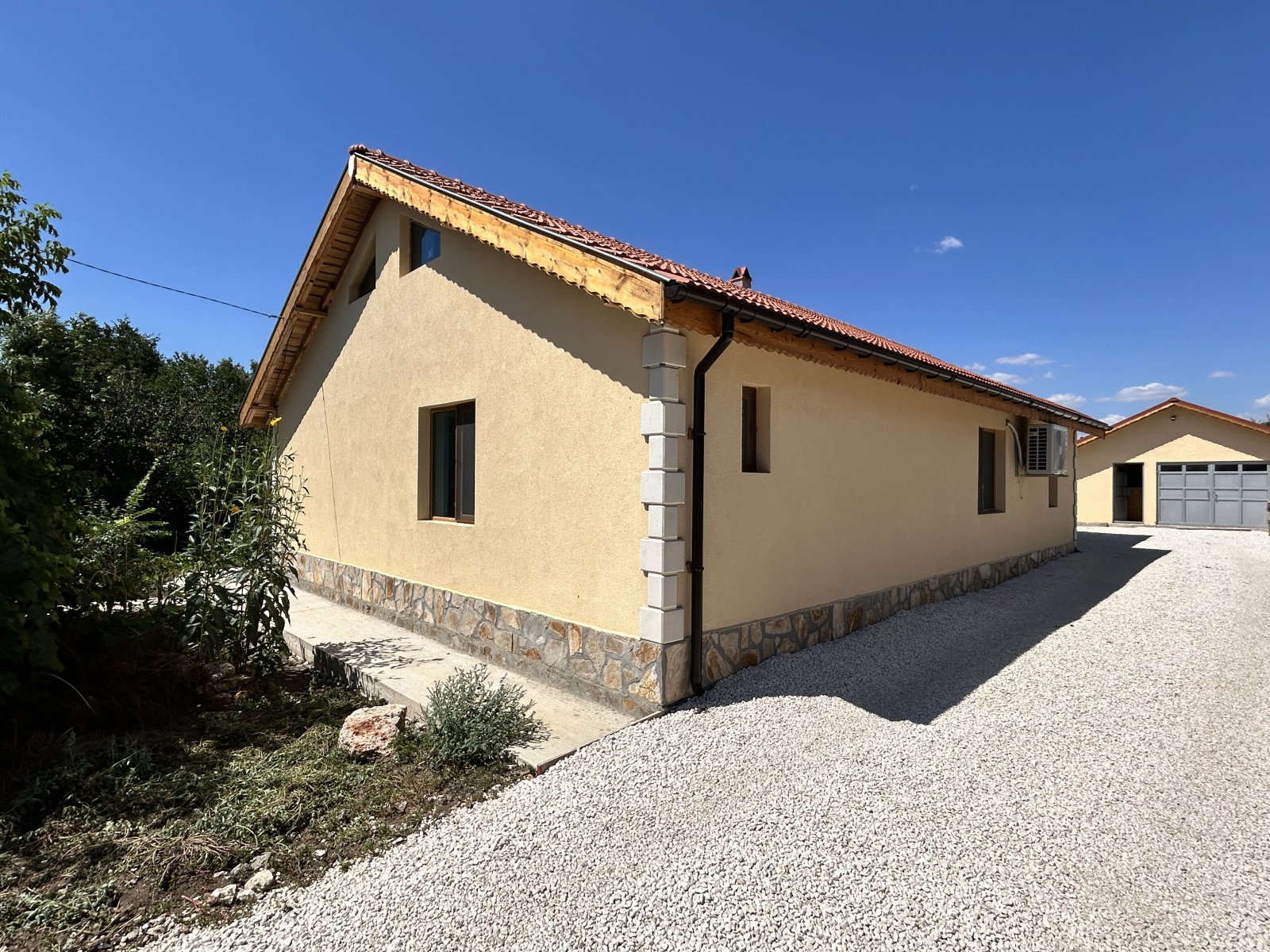 Neubauhaus in Gurkovo, in der Nähe von Balchik und dem Meer