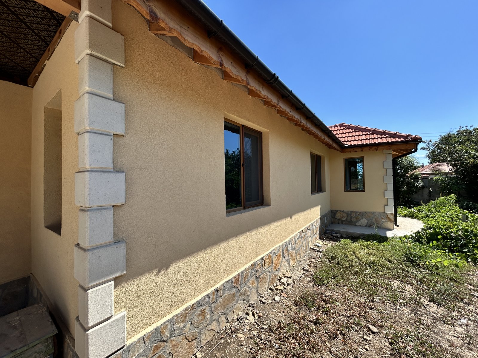 Neubauhaus in Gurkovo, in der Nähe von Balchik und dem Meer