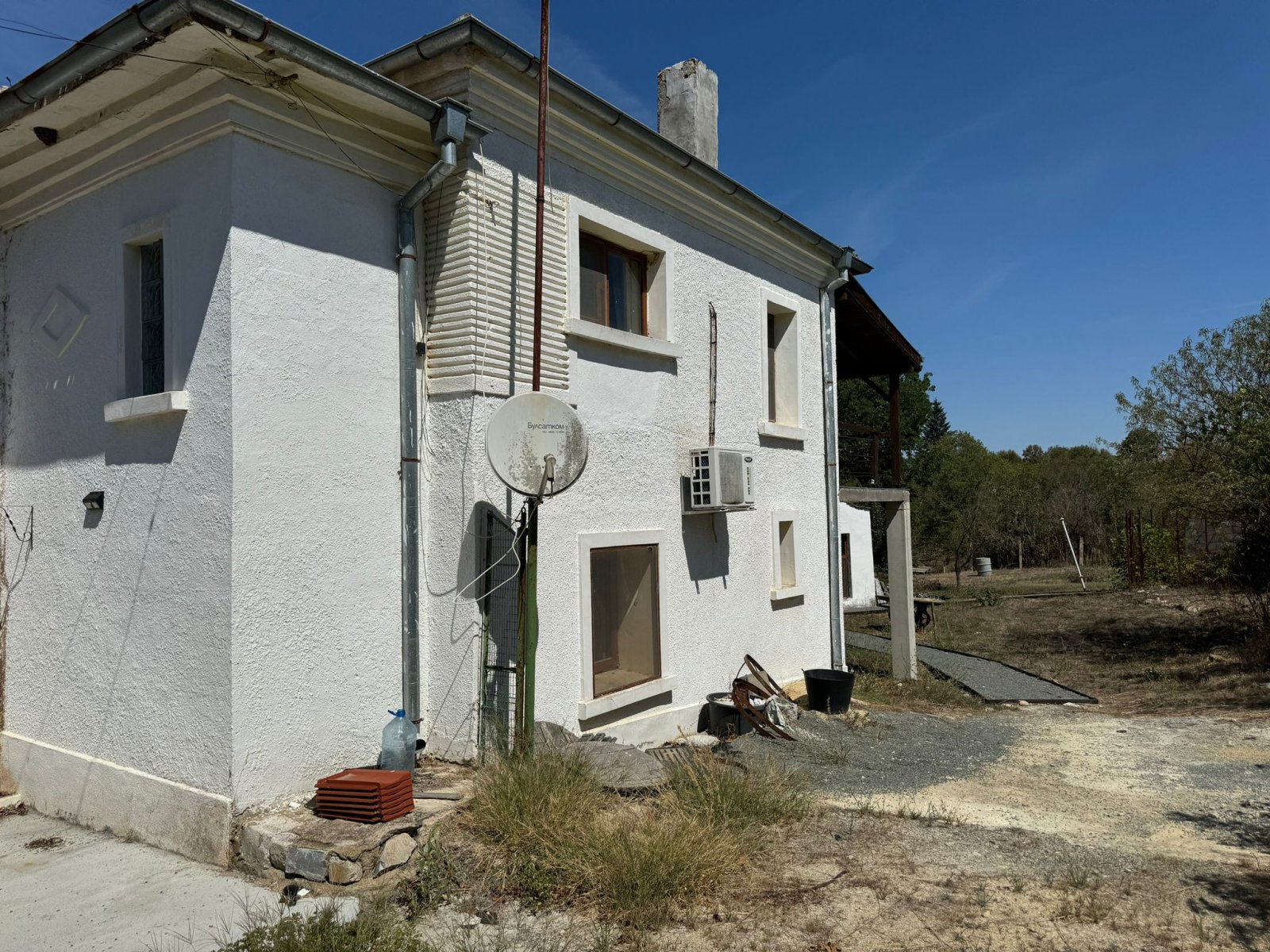 Haus mit großem Garten und Swimmingpool im Dorf Bistrets, Gemeinde Sredets.