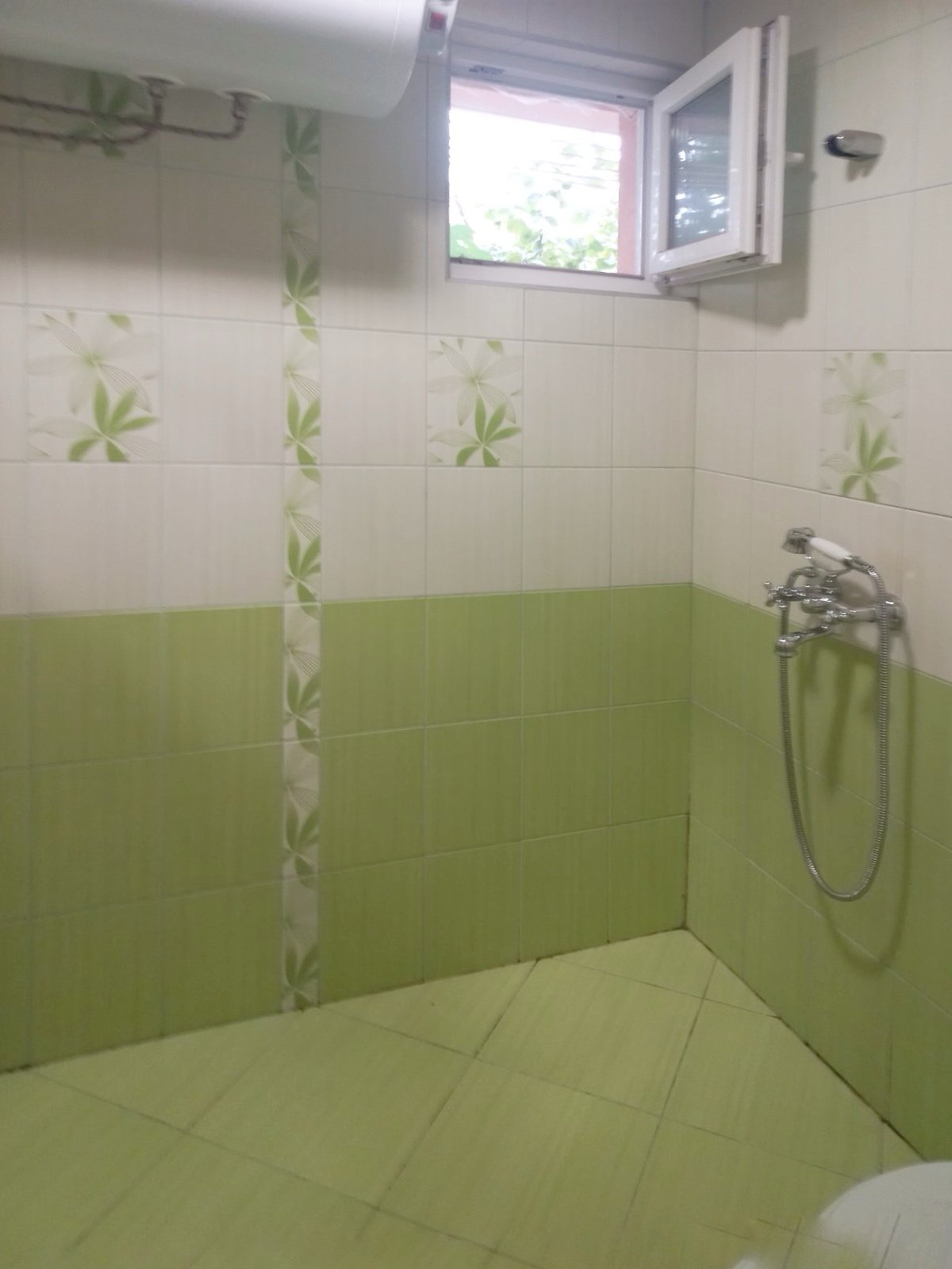 Geräumige Mehrzimmerwohnung in Sveti Vlas mit 2 im Preis inbegriffenen Parkplätzen