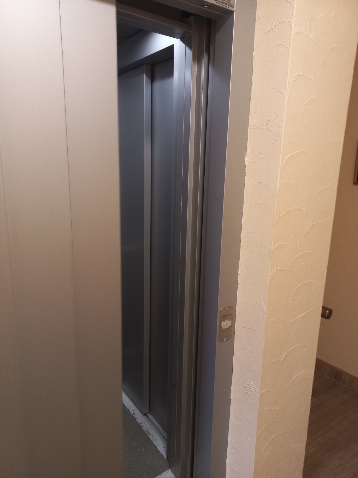 Geräumige Mehrzimmerwohnung in Sveti Vlas mit 2 im Preis inbegriffenen Parkplätzen