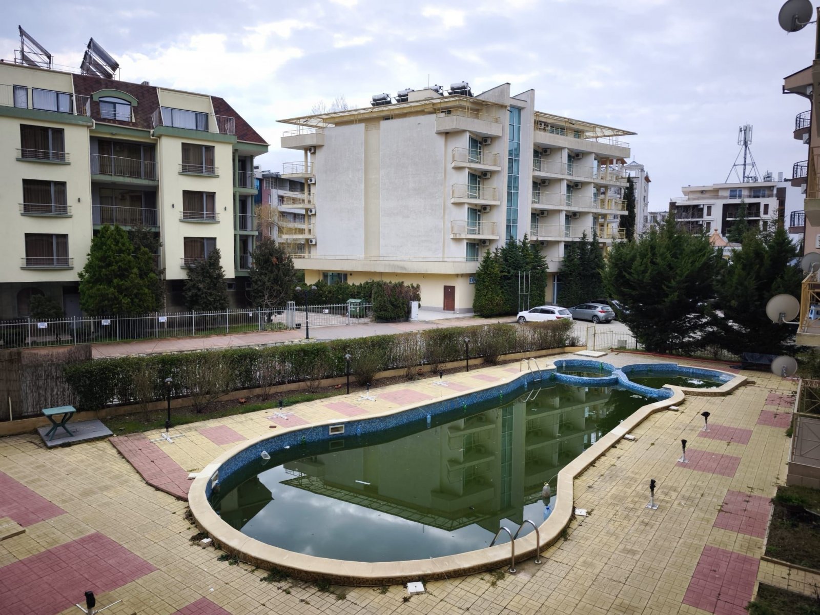 Renoviertes Einzimmerapartment mit kostenlosem Parkplatz – Sunny Beach