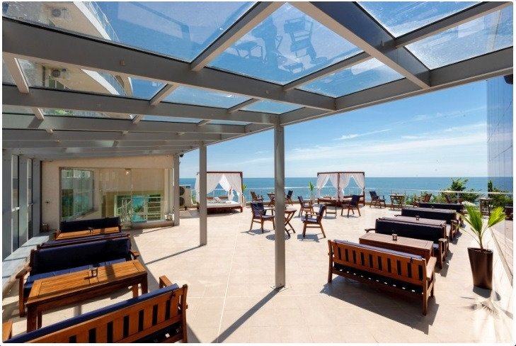 Geräumiges Haus mit drei Schlafzimmern und zwei Badezimmern, direkt am Strand von Byala