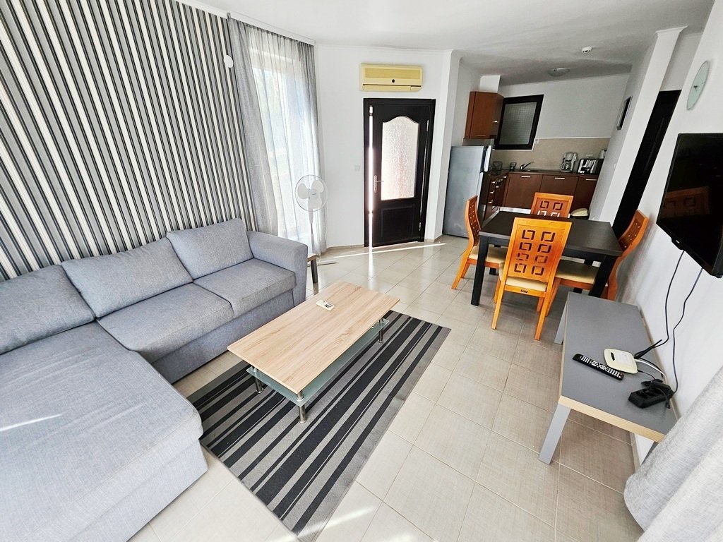 Ampio appartamento con 2 camere da letto e vista sul giardino a Bay View Villas