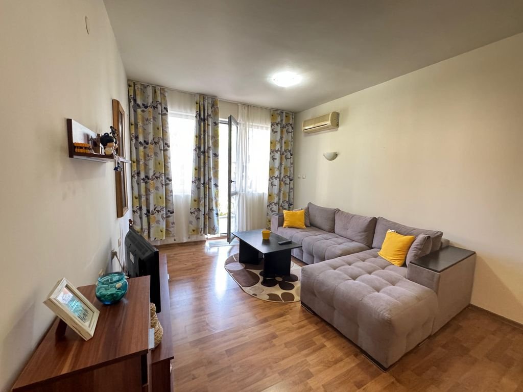 Appartamento con 2 camere nel complesso Black Sea View Nessebar Bulgaria