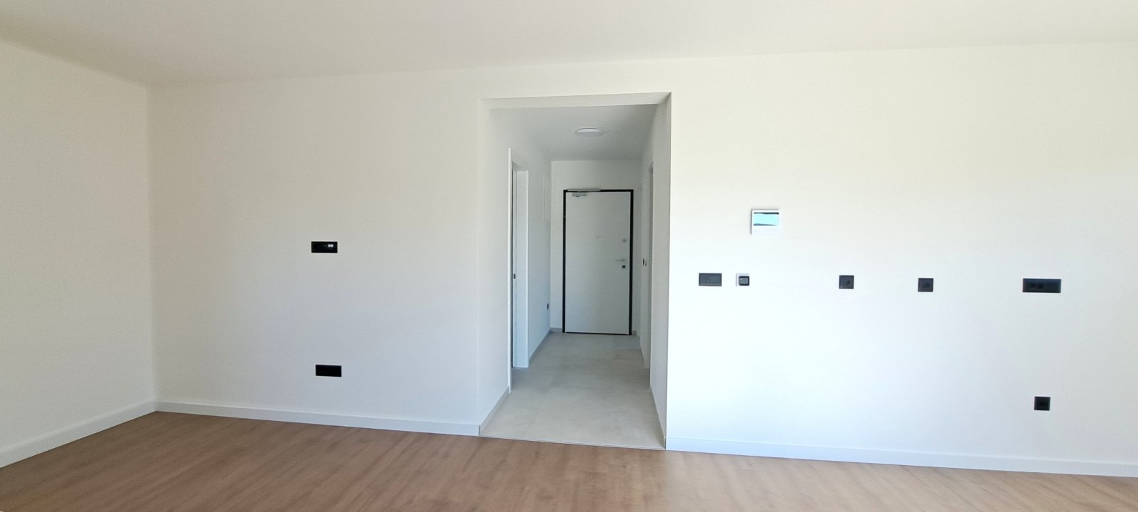 Stilvolle Wohnung in der Nähe des Meeres – Privlaka