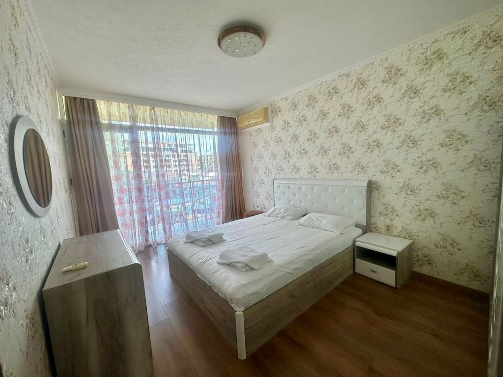 Appartamento con 3 stanze nel complesso Gallery Sonnenstrand in Bulgaria