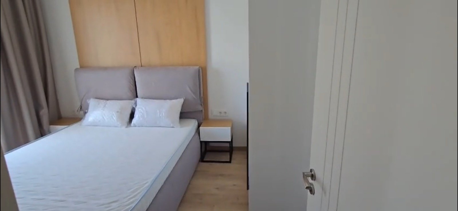 Appartamento nuovo con 2 camere in Emilia-Romagna, verde, spiaggia di Sonnenstrand, Bulgaria.